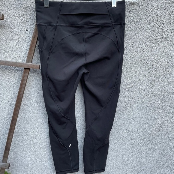 Lululemon Time To Sweat Crop 23" In Black - Picture 6 of 9